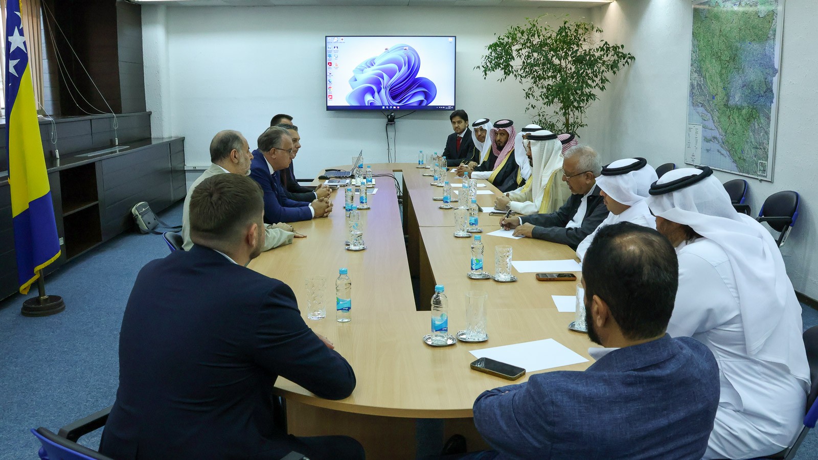 Premijer Nikšić i ministri Lakić i Dizdar s delegacijom iz Saudijske Arabije: Velike mogućnosti saradnje u energetici i industriji