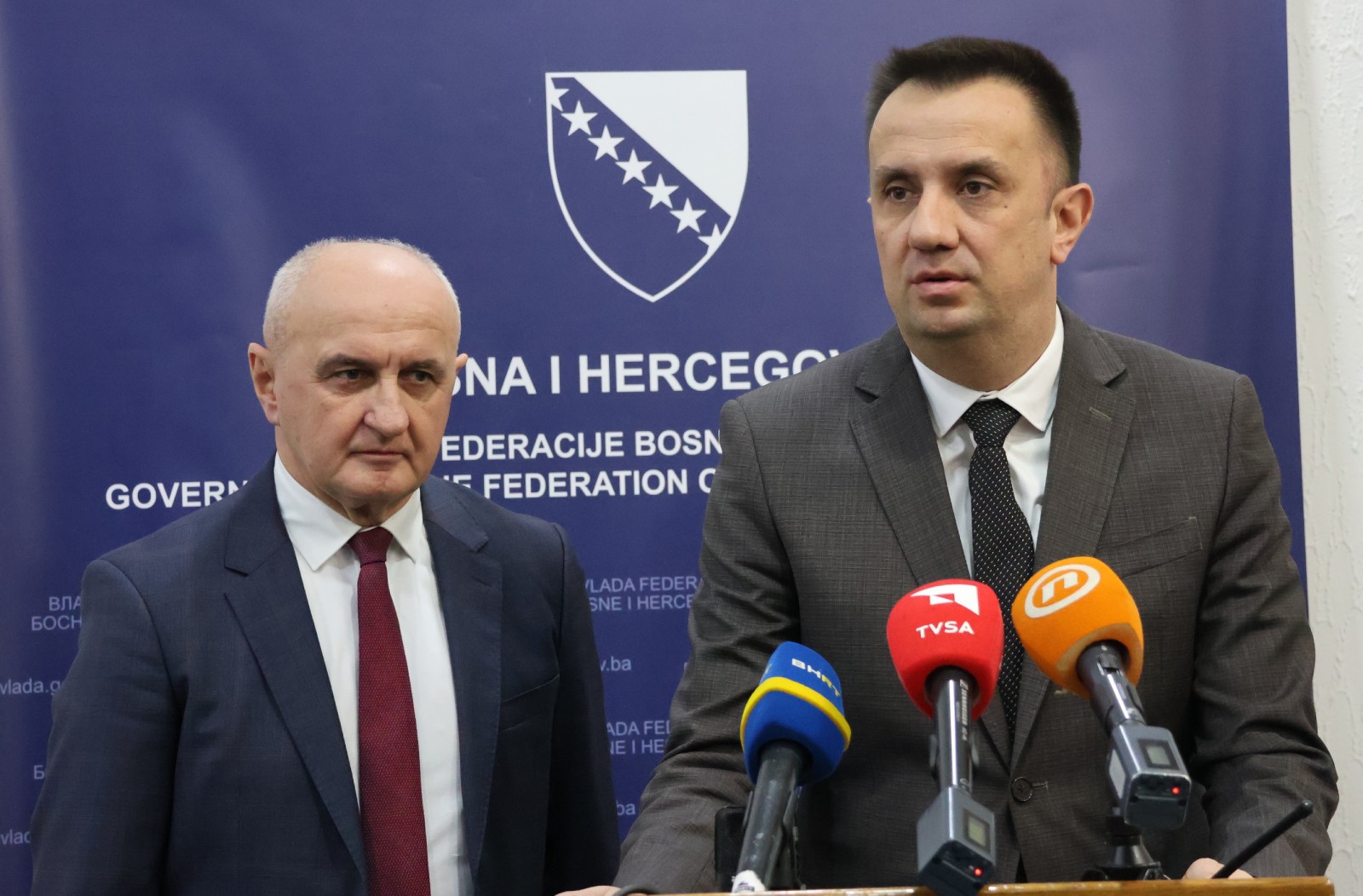 Министри Лакић и Ђокић разговарали о новом уговору о транспорту природног гаса