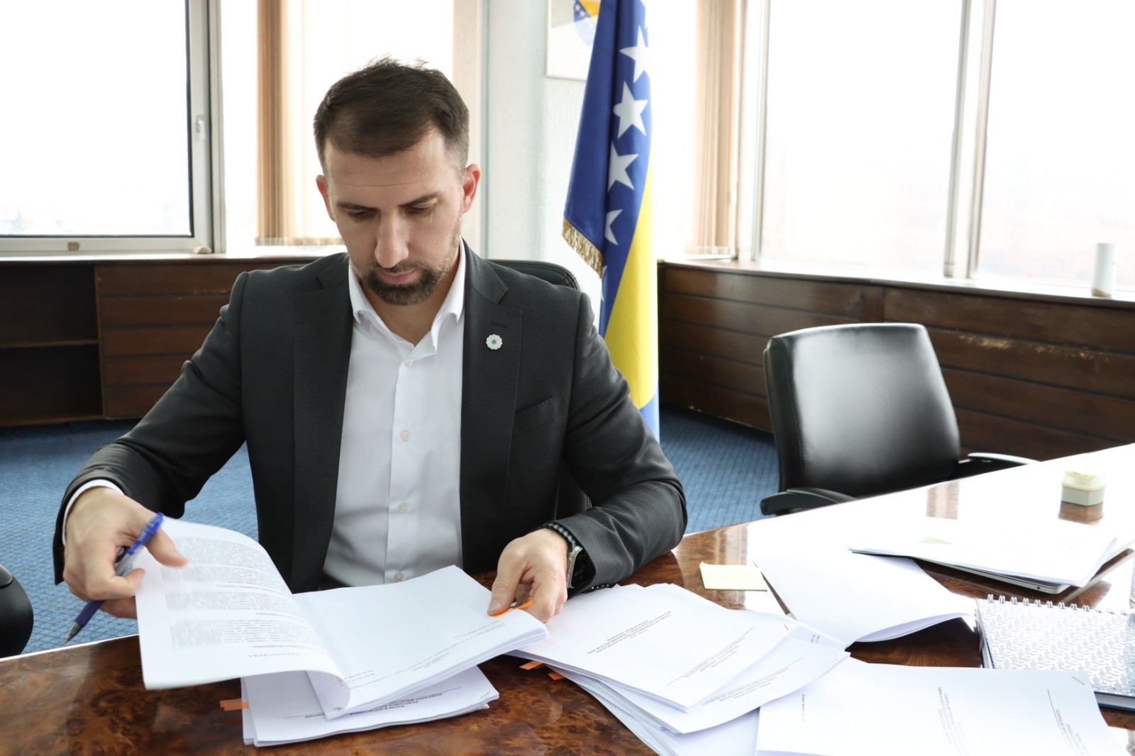 Ministar Delić potpisao Pravilnik o minimalnim standardima za pružanje usluga socijalnog zbrinjavanja i socijalne podrške u ustanovama socijalne brige FBiH