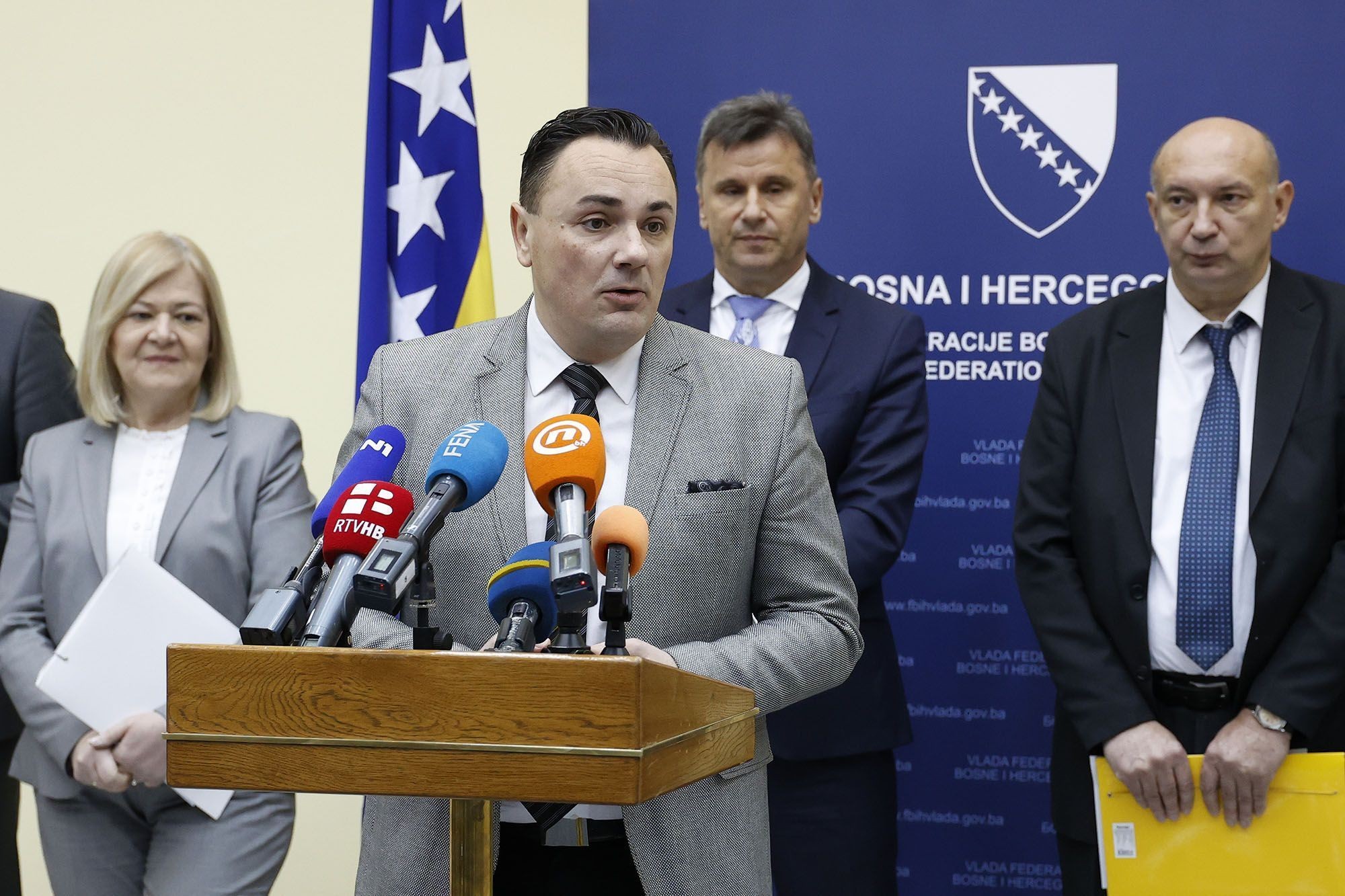 Ajdinović: Građani ne trebaju paničariti, imamo dovoljno robnih rezervi