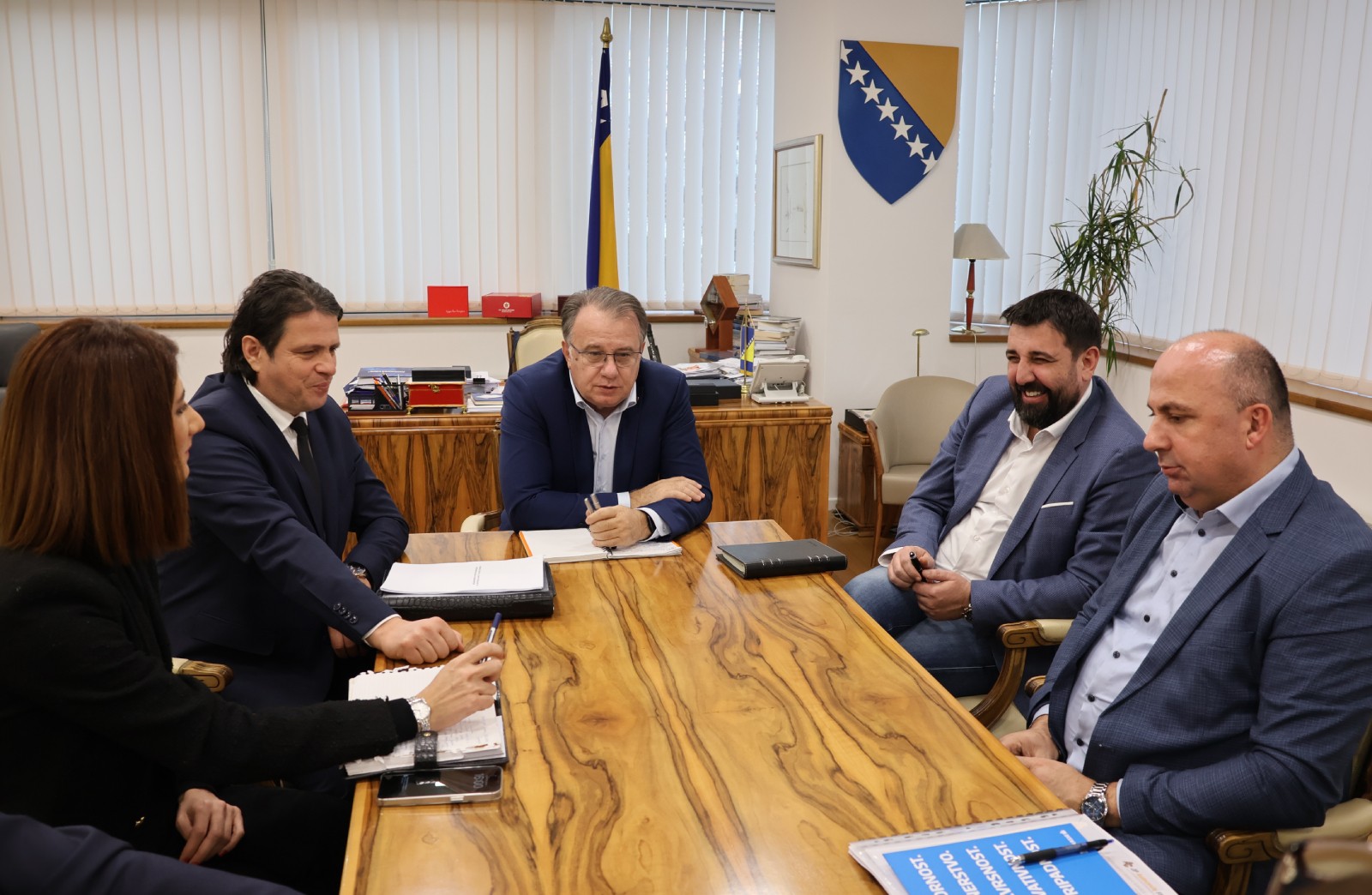 Premijer Nikšić, zamjenik Kraljević i ministrica Katić razgovarali sa rukovodstvom  Autocesta FBiH