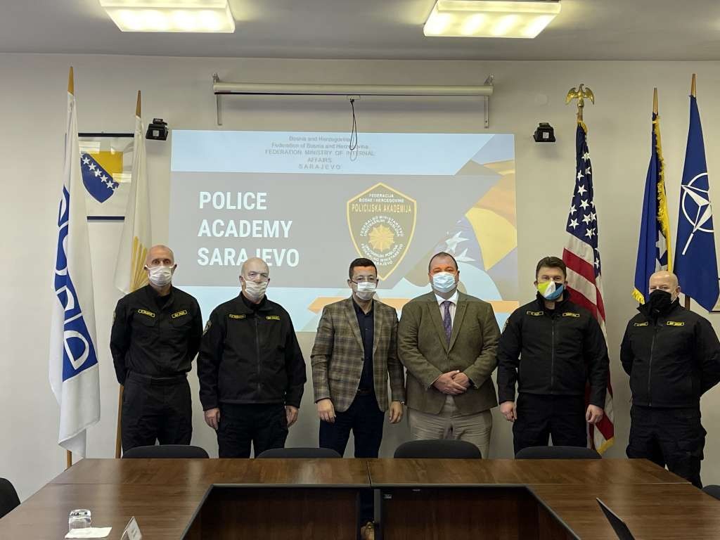 Ministar Čampara se sastao s Larsonom: Dolaze dobra vremena za BiH