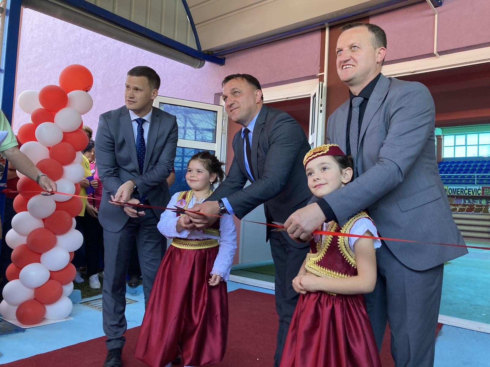 Ministar Dedić otvorio Dane jagodastog voća u Čeliću: Trud i rad naših proizvođača ključ je uspjeha