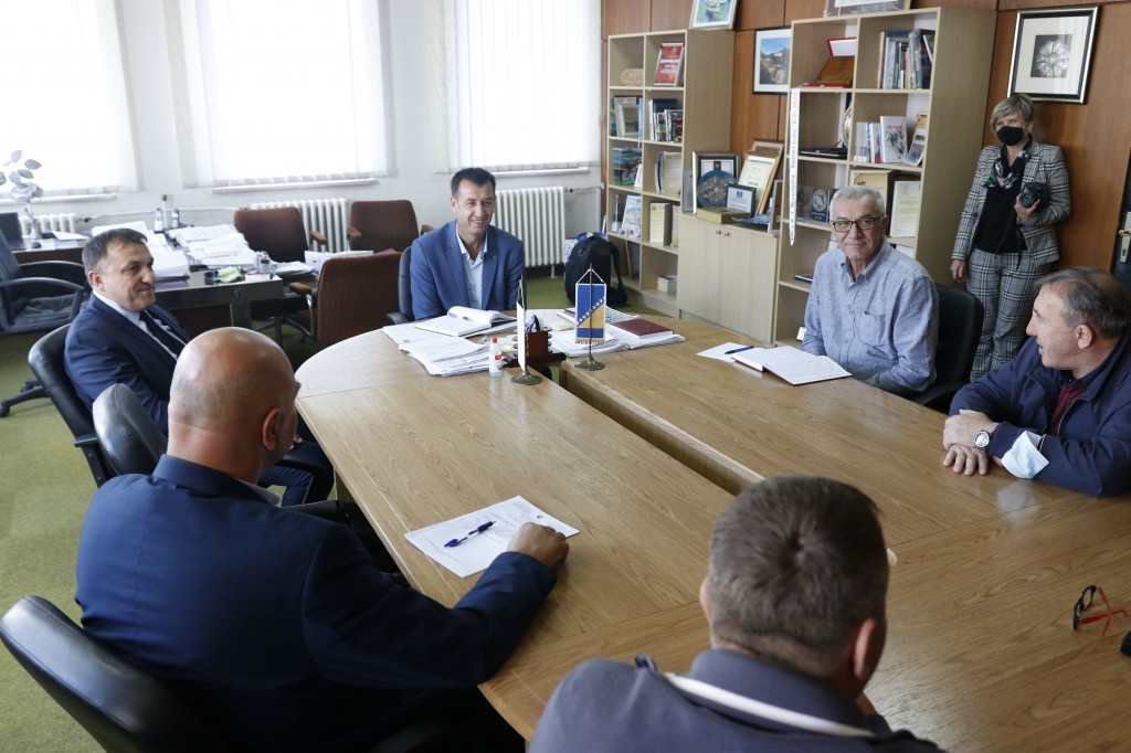 Ministar Dedić: Nastojat ćemo da osiguramo podršku poljoprivredi u Jajcu