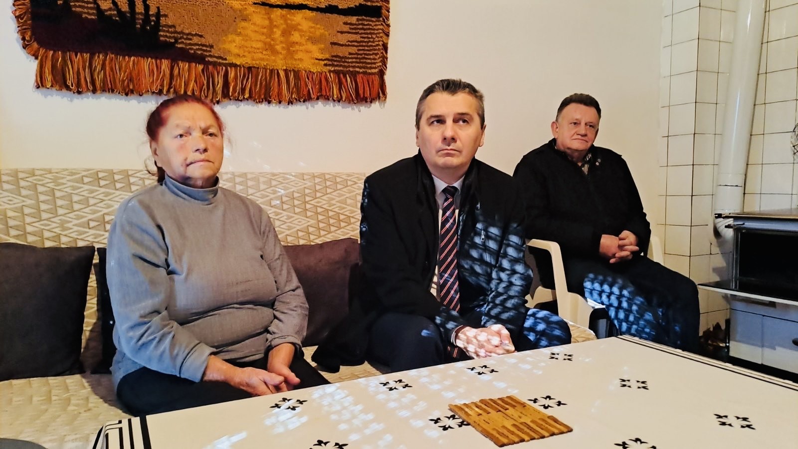 Министар Диздар у Возућoj: Напади на повратнике су знак слабости друштва