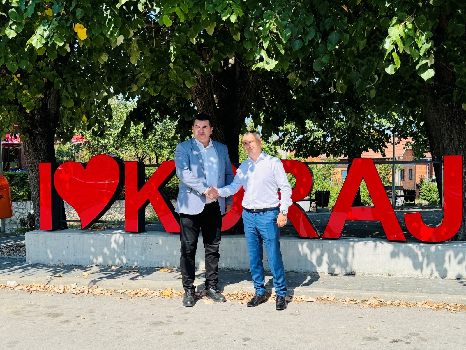 Ministar Dizdar posjetio povratničku zajednicu u Loparama