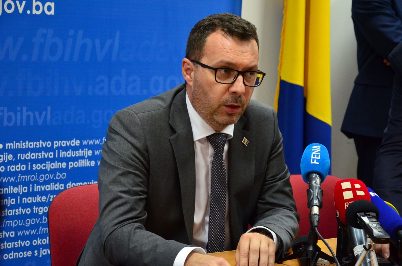 Ministar Džindić: Do kraja godine produžena odluka o subvencioniranju električne energije