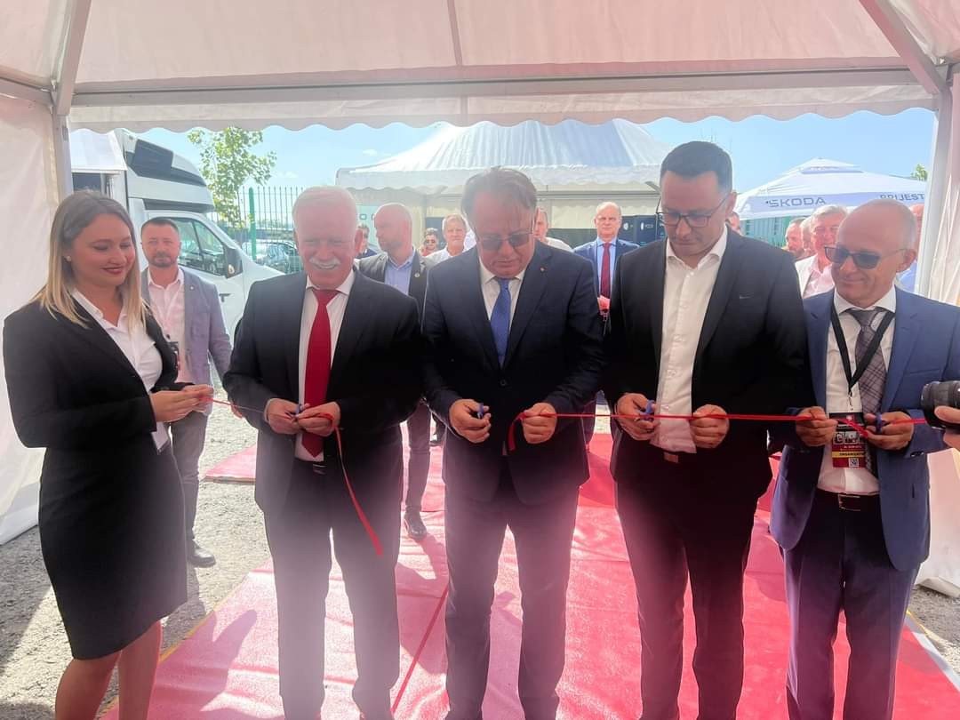 Premijer Nikšić na otvorenju sajma 'GRAPOS EXPO 2023' u Gračanici - Privreda i inovacije na jednom mjestu