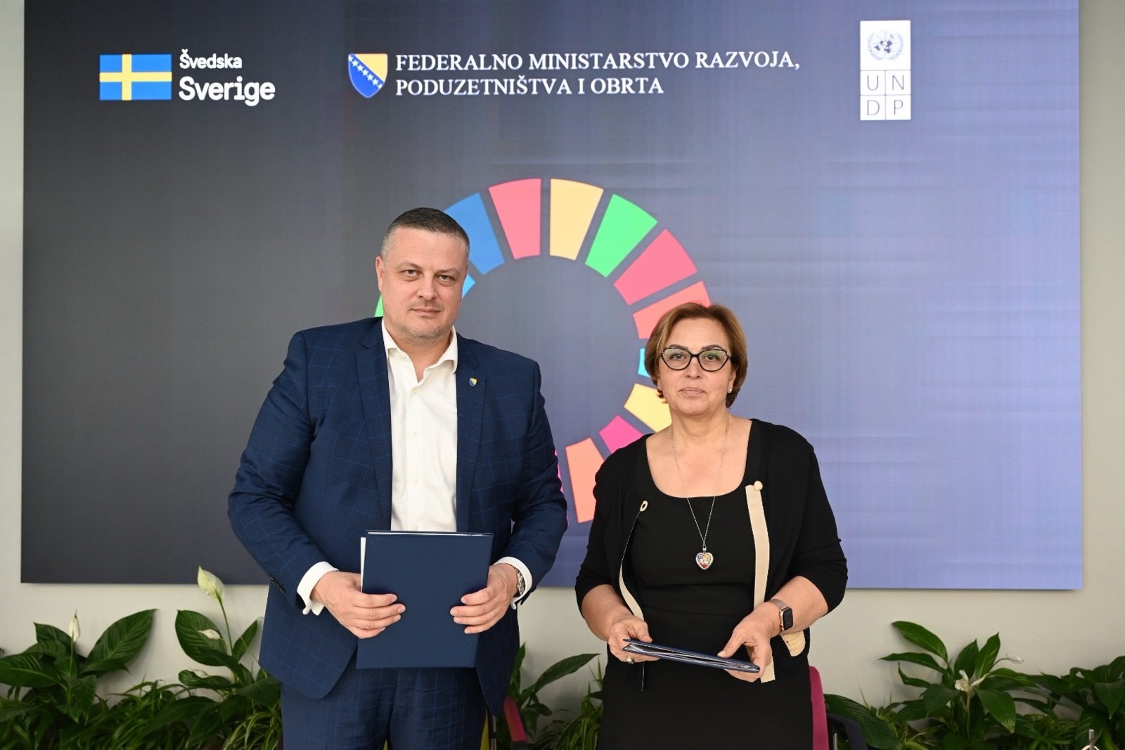 Ministar Mijatović i predstavnica UNDP-a potpisali pismo namjere o saradnji: Federalno ministarstvo će sa 13 miliona KM podržati konkurentnost malih i srednjih preduzeća