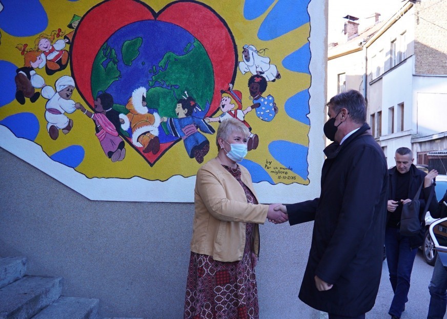 Novalić uručio novogodišnje paketiće štićenicima Zavoda 'Mjedenica'