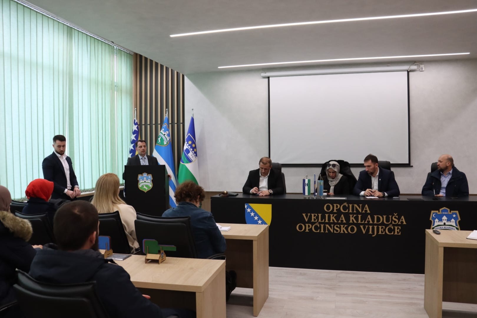 Министар Делић у Великој Кладуши: Заједничким д‌јеловањем до стварних рјешења за тржиште рада и снажније заједнице