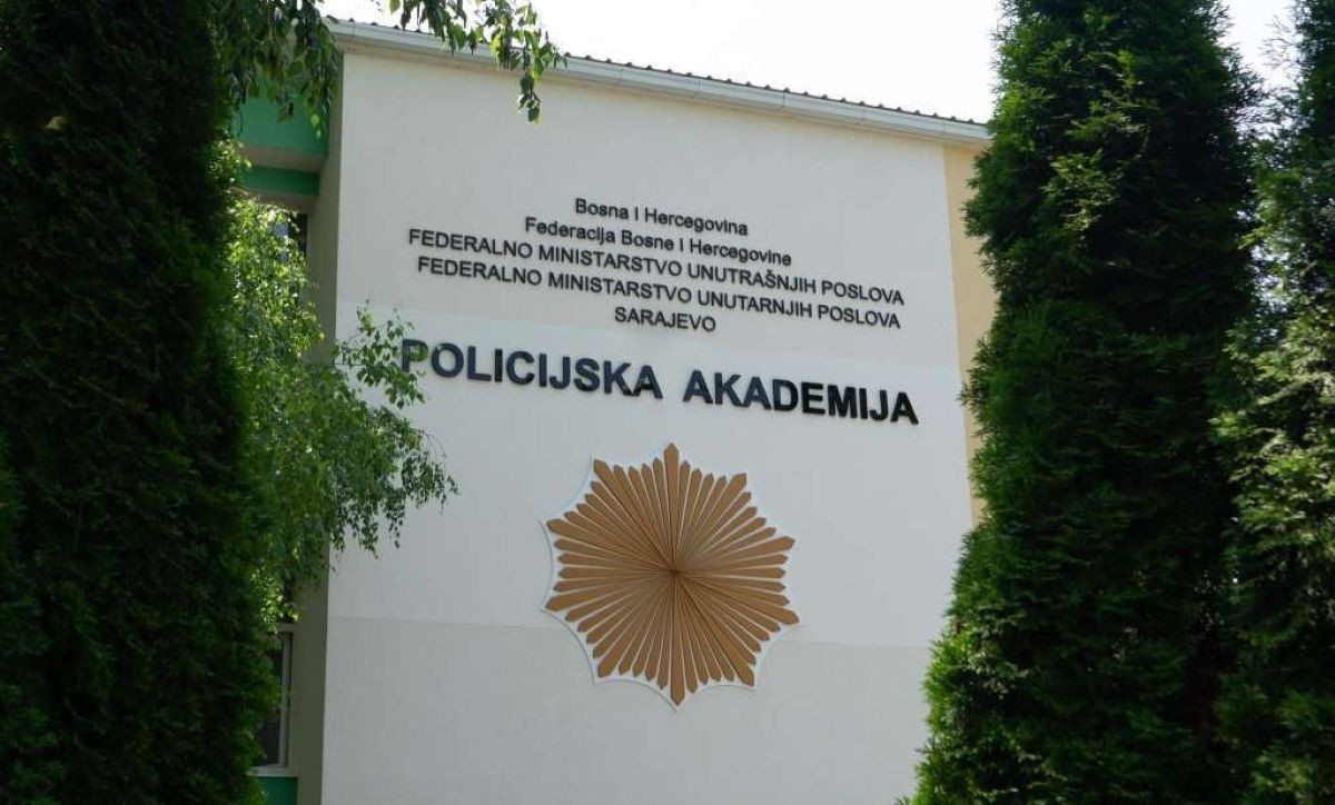 FMUP: POSKOK na Policijskoj akademiji educirao kadete FUP-a za čin „mlađi inspektor“