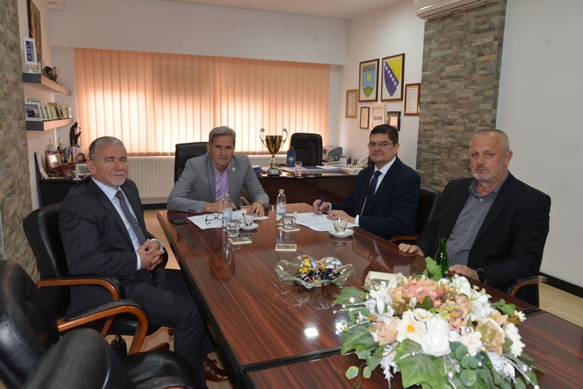 Ministar Nedić i načelnik Zovko potpisali ugovore vrijedne 423.910 KM