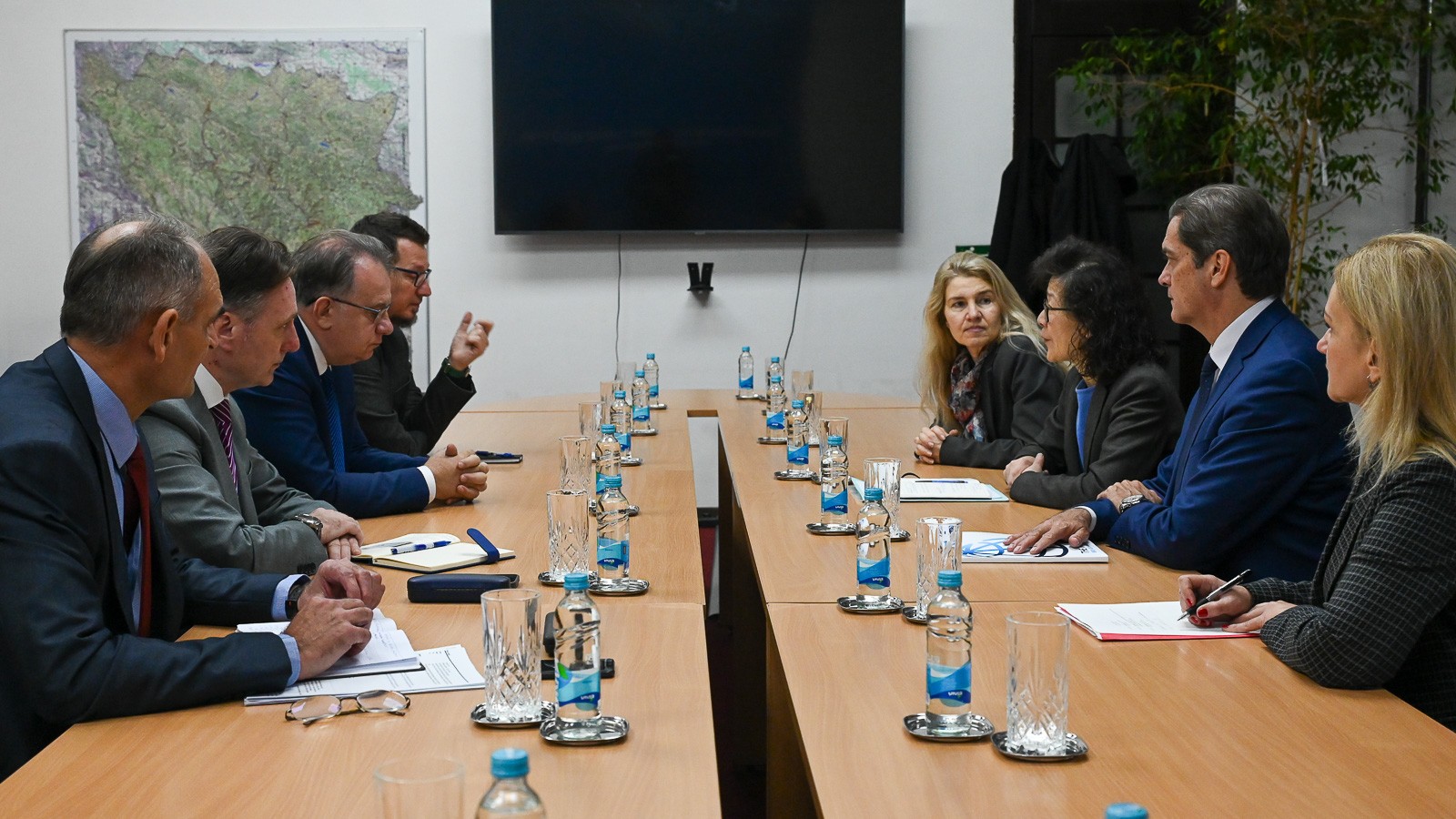 Премијер Никшић с представницима Свјетске банке:  Посвећеност провођењу пројеката и приоритетних реформи у Федерацији БиХ