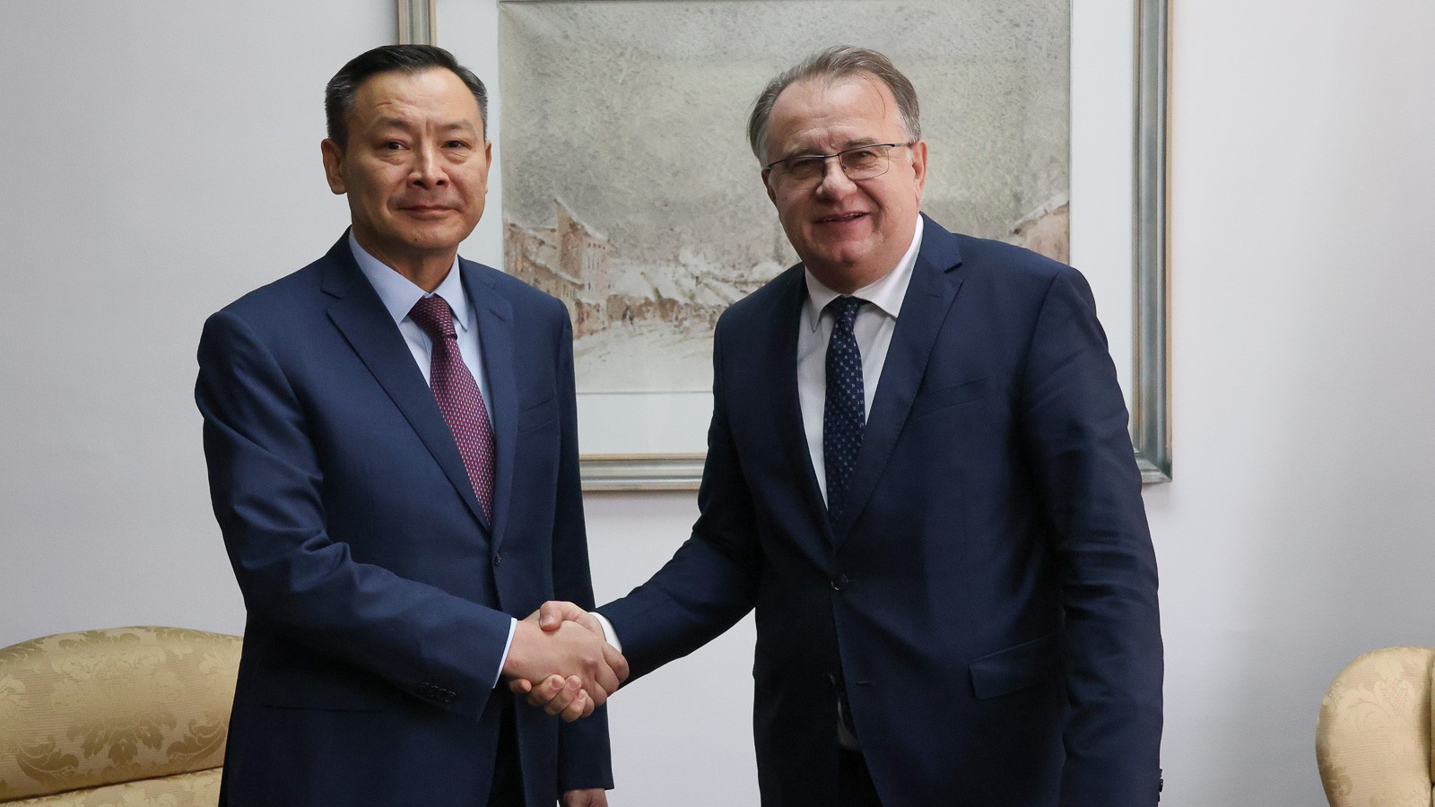 Premijer Nikšić razgovarao sa ambasadorom Kazahstana u BiH: Iskazan obostrani interes za jačanje ekonomske saradnje i investicije