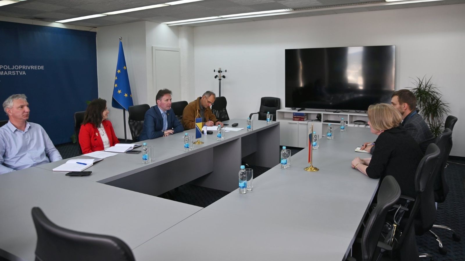 Ministar Hrnjić razgovarao sa ambasadoricom Češke Republike u BiH o jačanju fitosanitarnog sistema