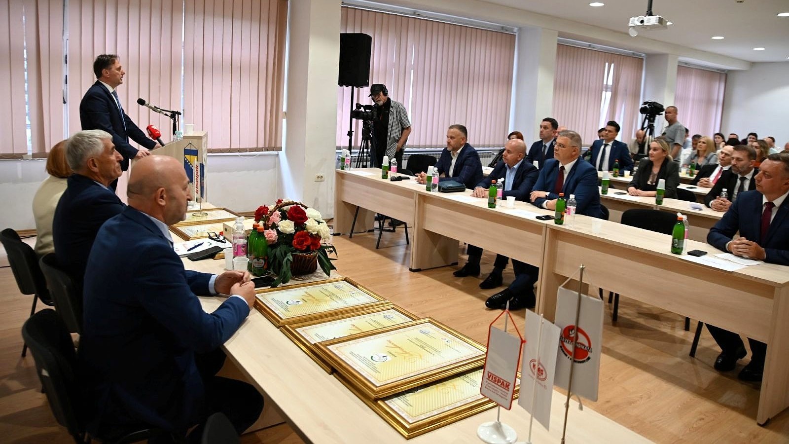 Министар Хрњић на свечаности PPDIVUT: Борба за радничка права и унапређење положаја запослених мора остати заједнички циљ свих нас