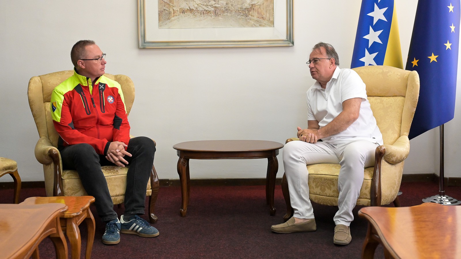 Premijer Nikšić se susreo s preživjelim planinarom iz ekspedicije na Elbrus i članovima GSS-a Zenica
