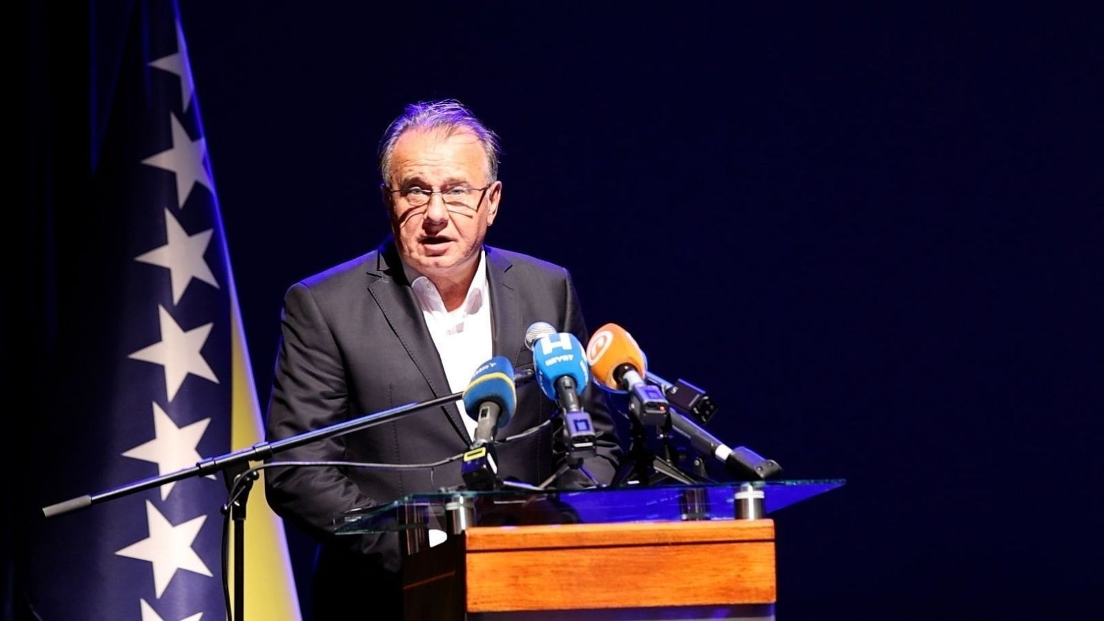 Premijer Nikšić na komemoraciji i posljednjem ispraćaju zeničkih planinara