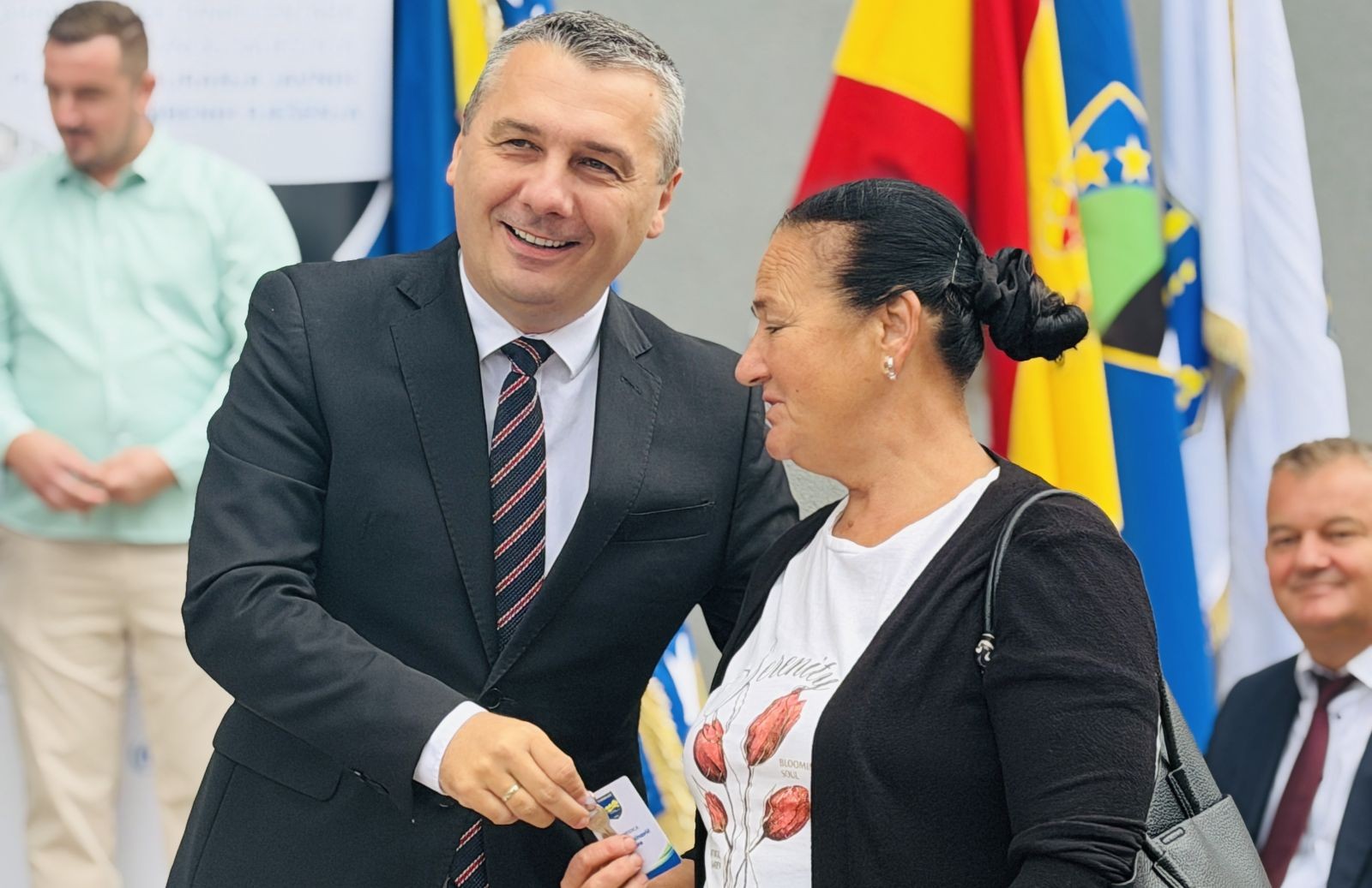 U Živinicama 24 porodice dobile ključeve novih domova kroz projekt CEB II