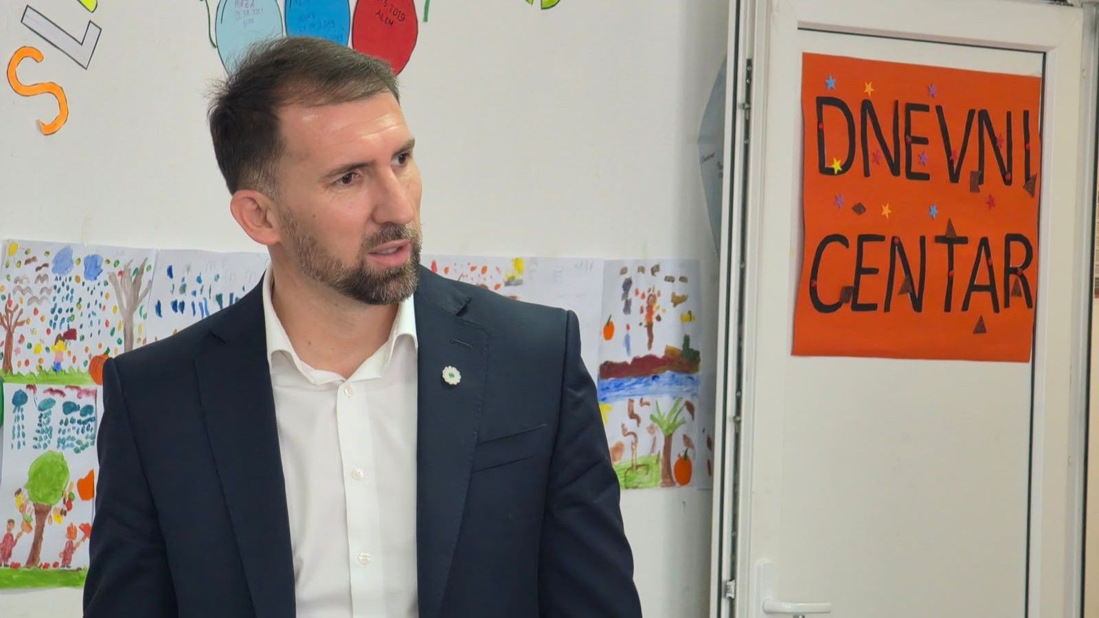 Ministar Delić posjetio Dnevni centar „Žene sa Une“ u Bihaću: Podrška djeci i porodicama mora biti dostupna tamo gdje žive