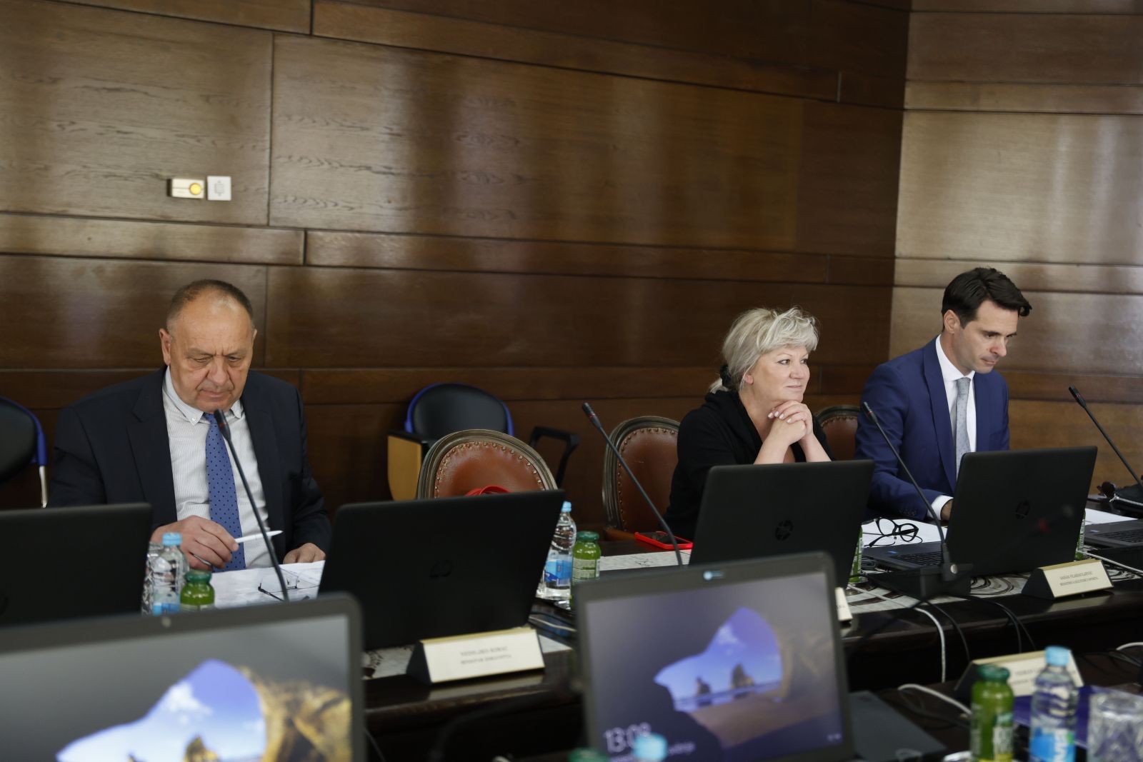 За три клиничка центра у Федерацији БиХ 45 милиона КМ