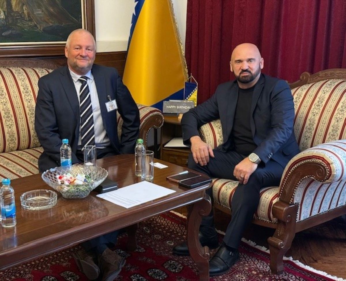 Састанак министра Исака с представницима произвођача ИР сензора и модула