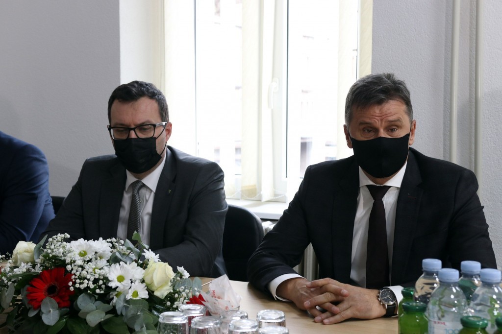 NOVALIĆ I DŽINDIĆ SA NAČELNICIMA VAREŠA I OLOVA O INFRASTRUKTURNIM PROJEKTIMA