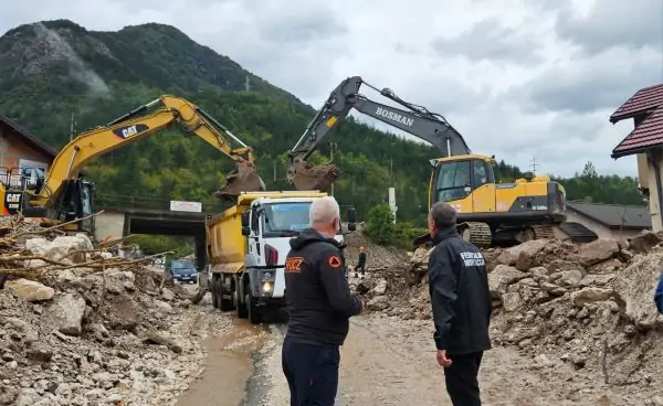 FUZIP: Poduzimamo mjere na prevenciji nastanka dodatne štete po vodotoke i akumulacije u područjima pogođenim poplavama