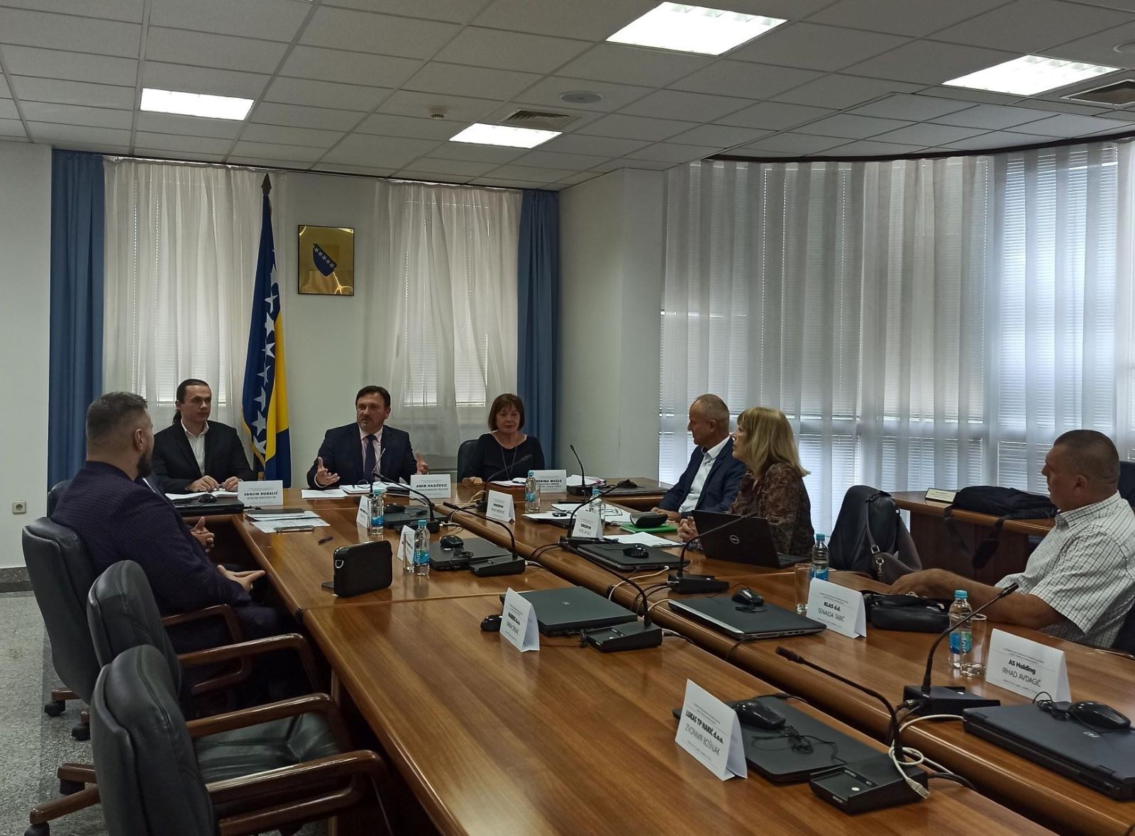 Ministar Hasičević održao sastanak s predstavnicima trgovačkih društava