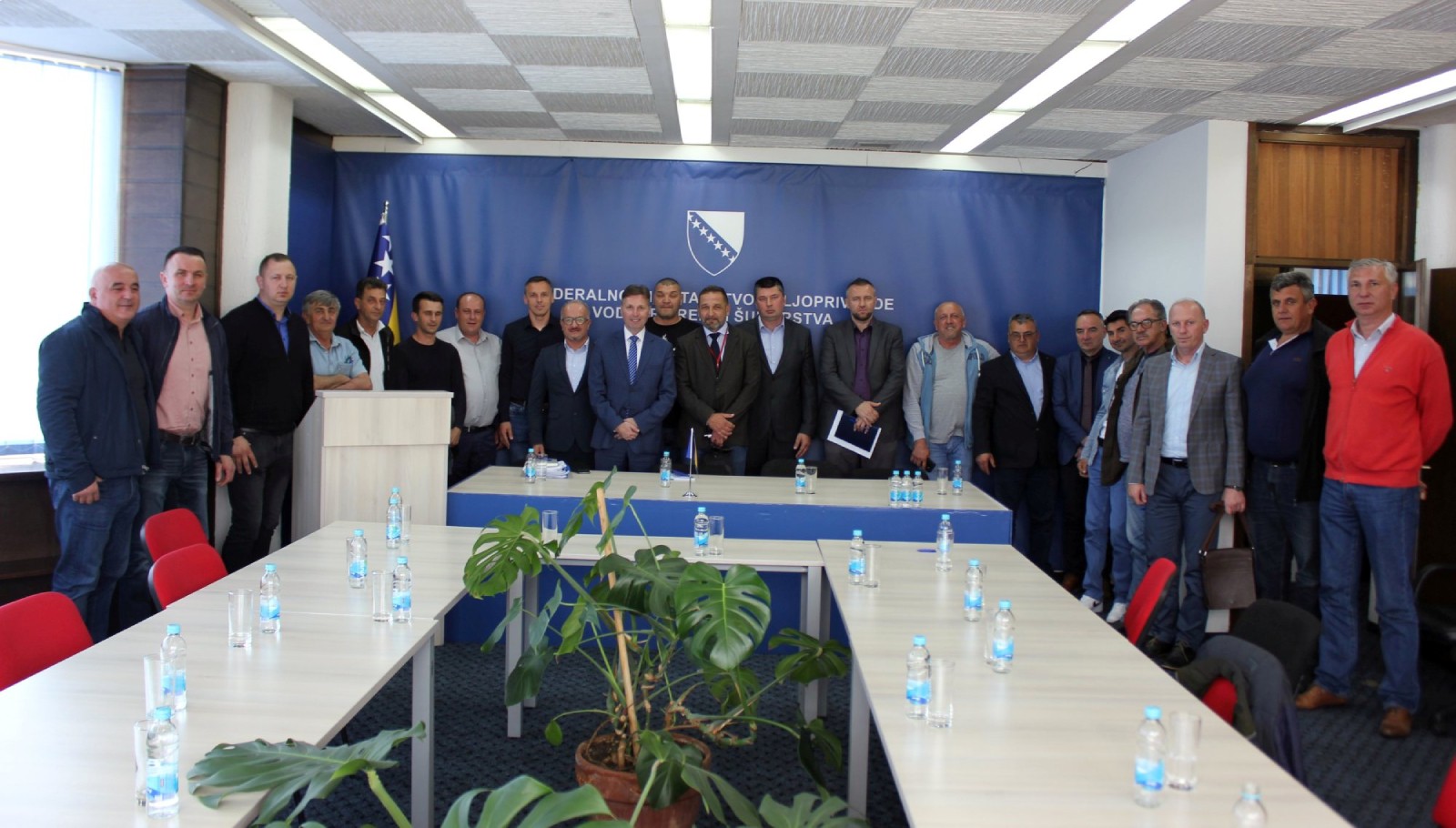 Vlada Federacije Bosne i Hercegovine