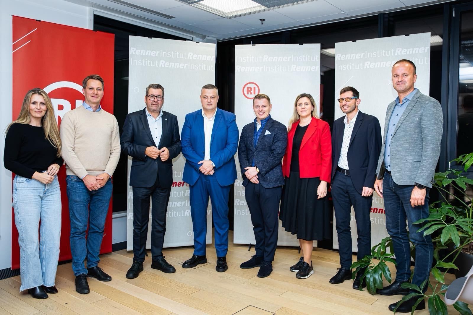 Ministar Mijatović u Beču: Teško je ići naprijed na evropskom putu ako su vam vezane i ruke i noge
