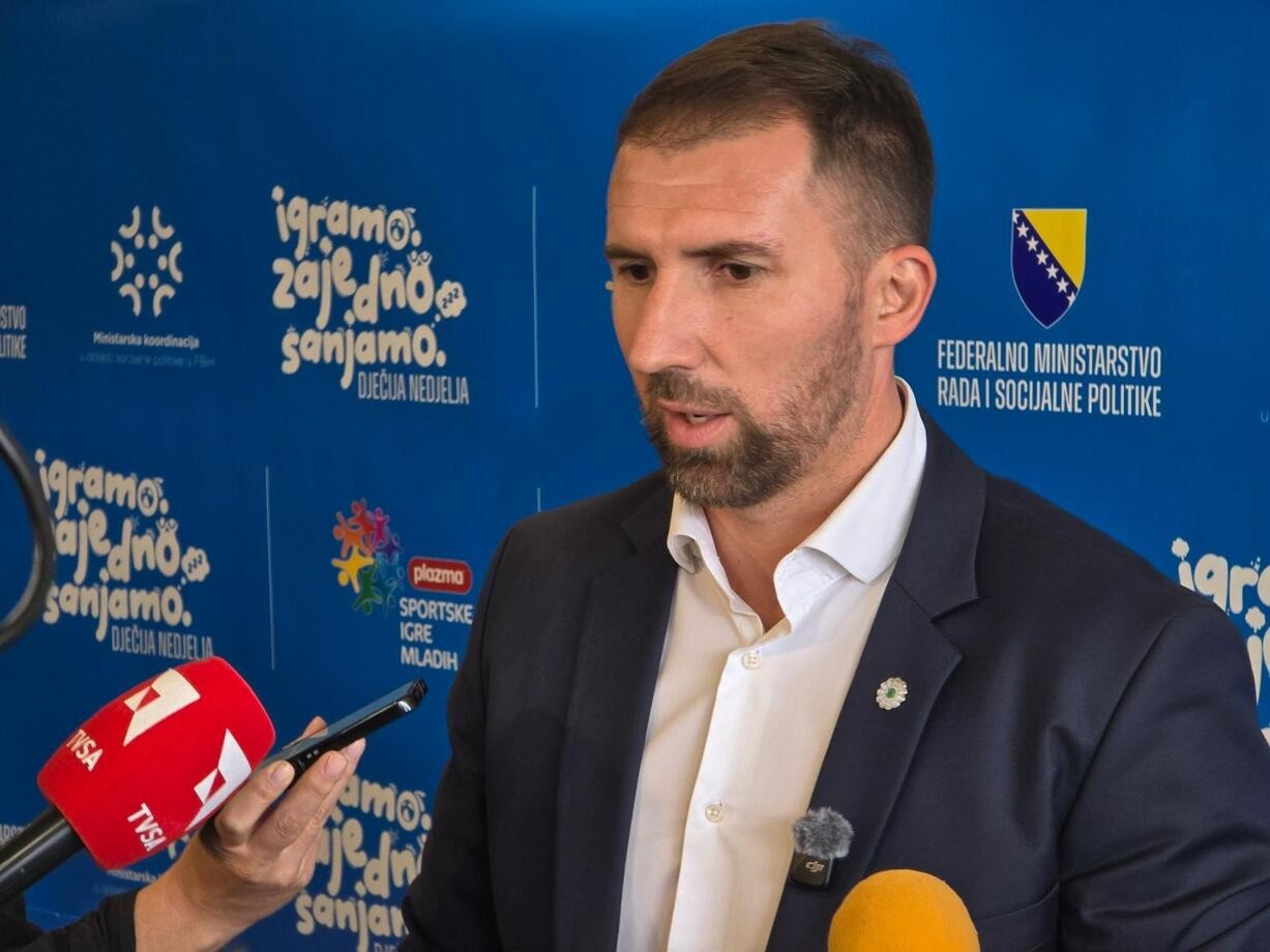 Ministar Delić: Više od 12.000 djece u karavanu Dječije nedjelje kroz 12 gradova Federacije BiH