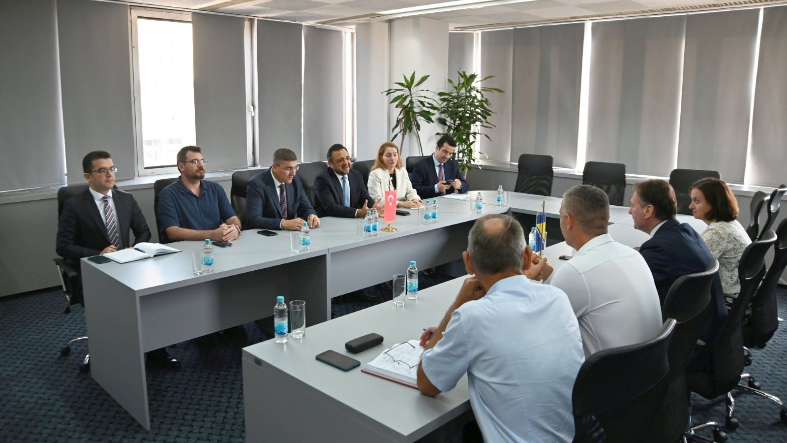 Министар Хрњић са амбасадором Аксекијем: Унаприједити сарадњу у области пољопривреде