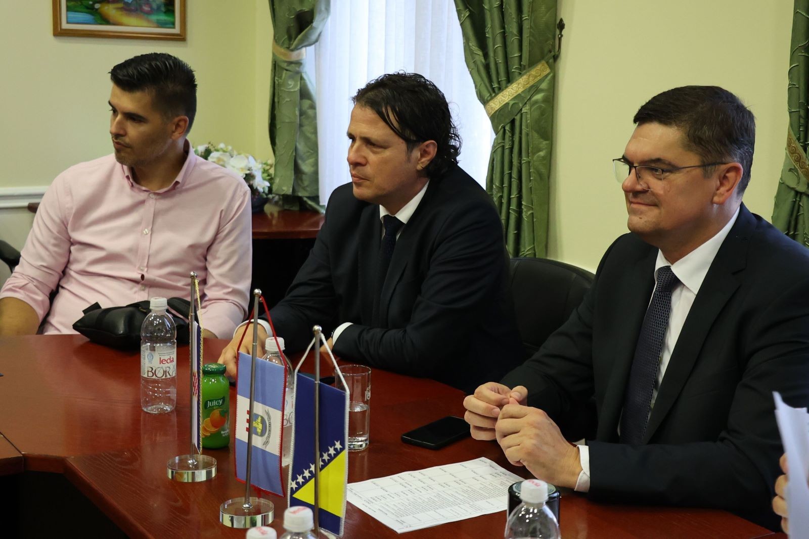 Ministar Nedić potpisao ugovore za projekte vrijedne gotovo dva milijuna KM