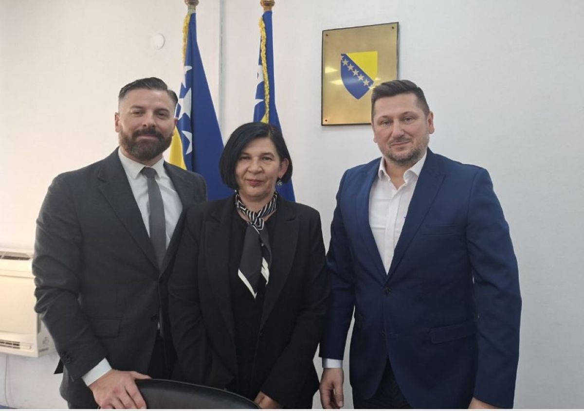 PUFBiH: Potpisan Memorandum o saradnji sa Pravnim i Ekonomskim fakultetima Univerziteta „Džemal Bijedić“