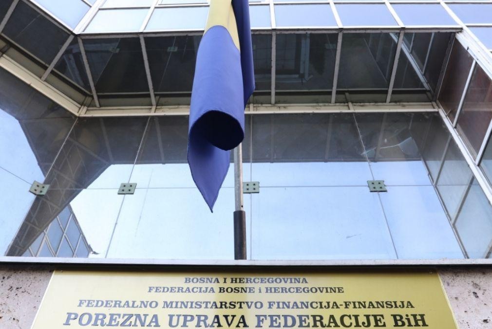 Порезни обвезници Федерације БиХ у периоду јануар-октобар 2025. године уплатили 7.303.193.463 КМ јавних прихода