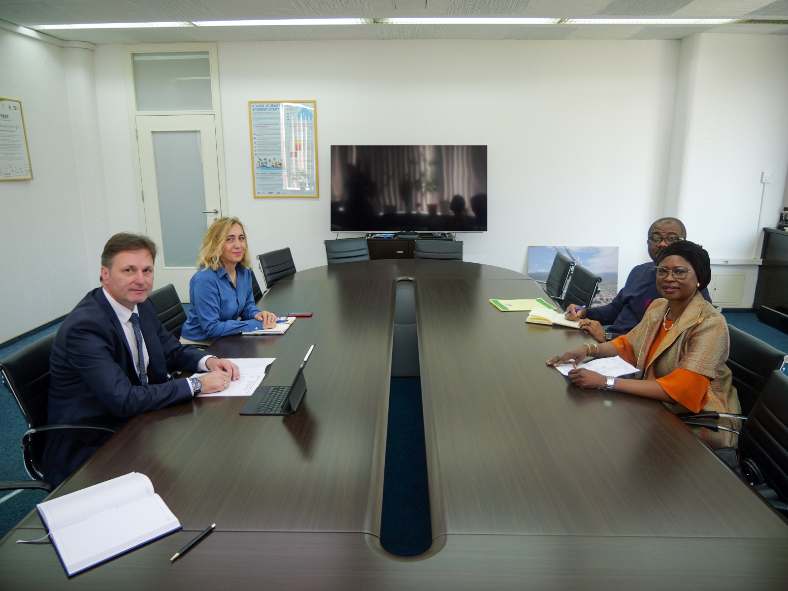 Ministri Pozder i Hrnjić razgovarali s ambasadoricom Nigerije o mogućoj saradnji