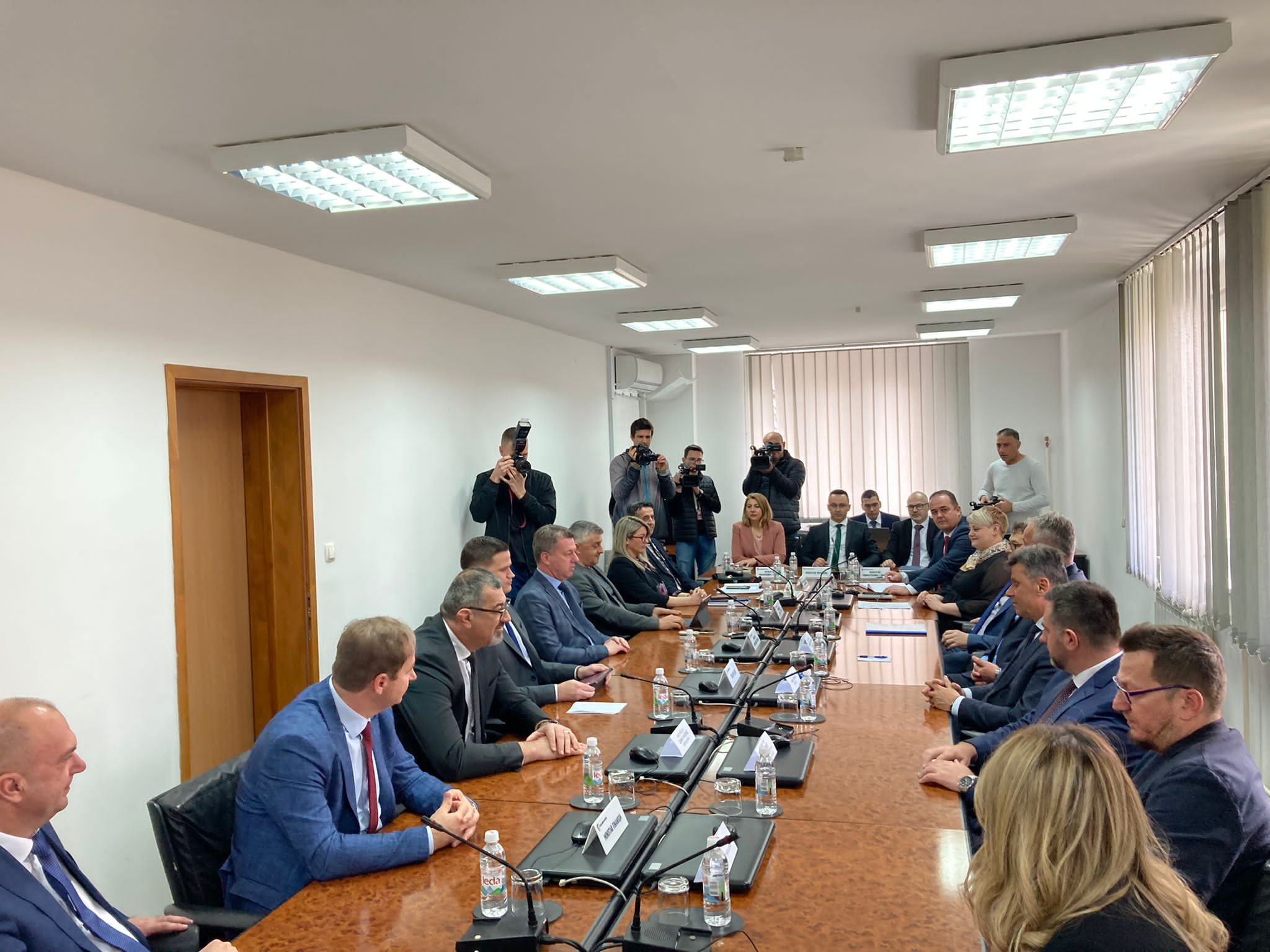 Premijer Novalić i ministar Ramić u radnoj posjeti Tuzlanskom kantonu