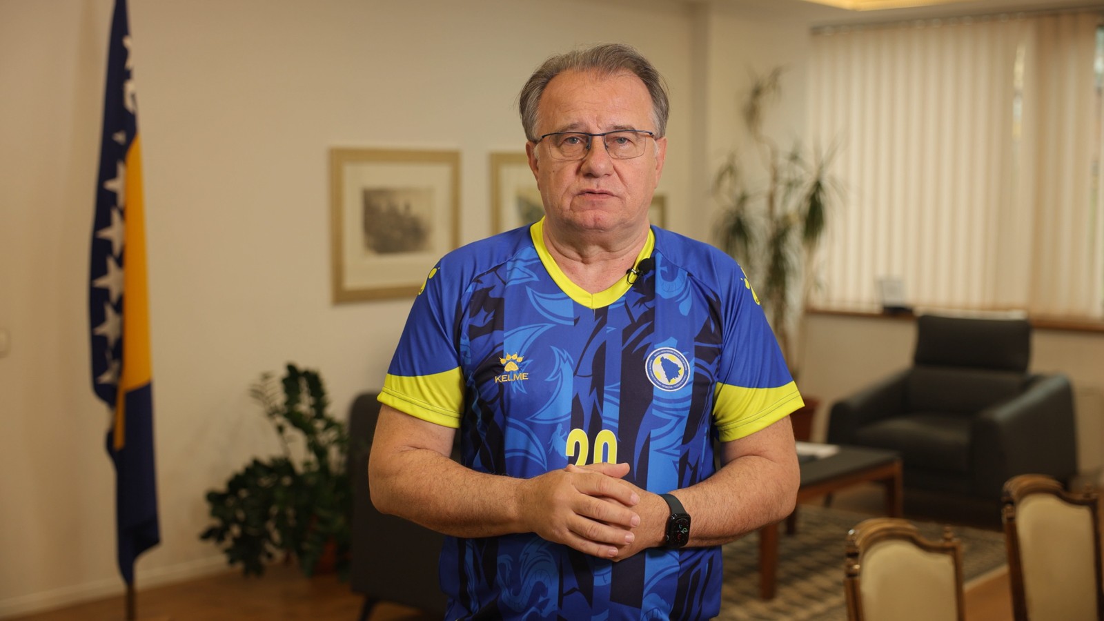 Премијер Никшић: Покажимо заједништво, понос и подршку. Сретно Змајеви!