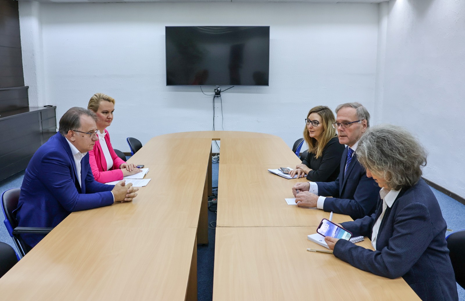 Premijer Nikšić s predstavnicima EBRD-a: Putna infrastruktura je preduslov za nove investicije