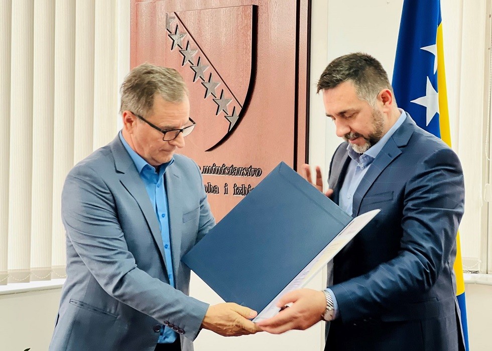 Ministar Ramić s predstavnicima Organizacionog odbora Marša mira Nezuk - Potočari