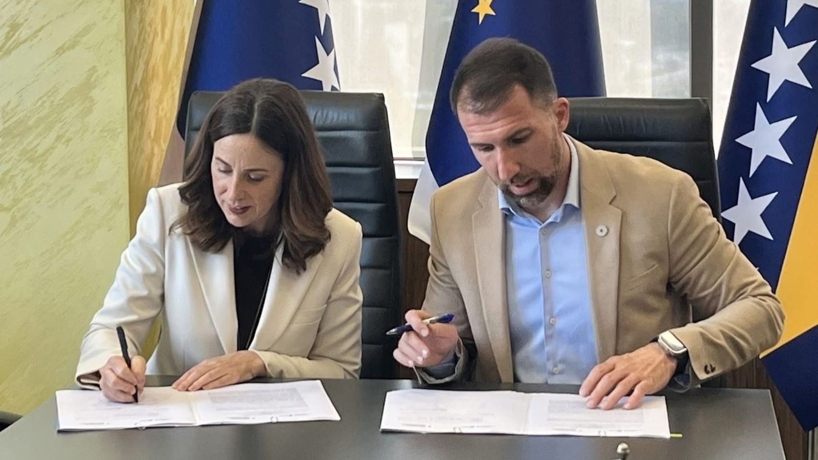 Federalno ministarstvo i UN Women potpisali memorandum o jačanju sistema zaštite žrtava nasilja i podrške civilnim žrtvama rata