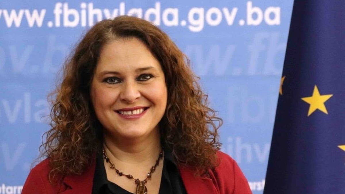 Ministrica Duraković povodom Svjetskog dana učitelja zahvalila učiteljima i nastavnicima na njihovoj predanosti i odgovornosti