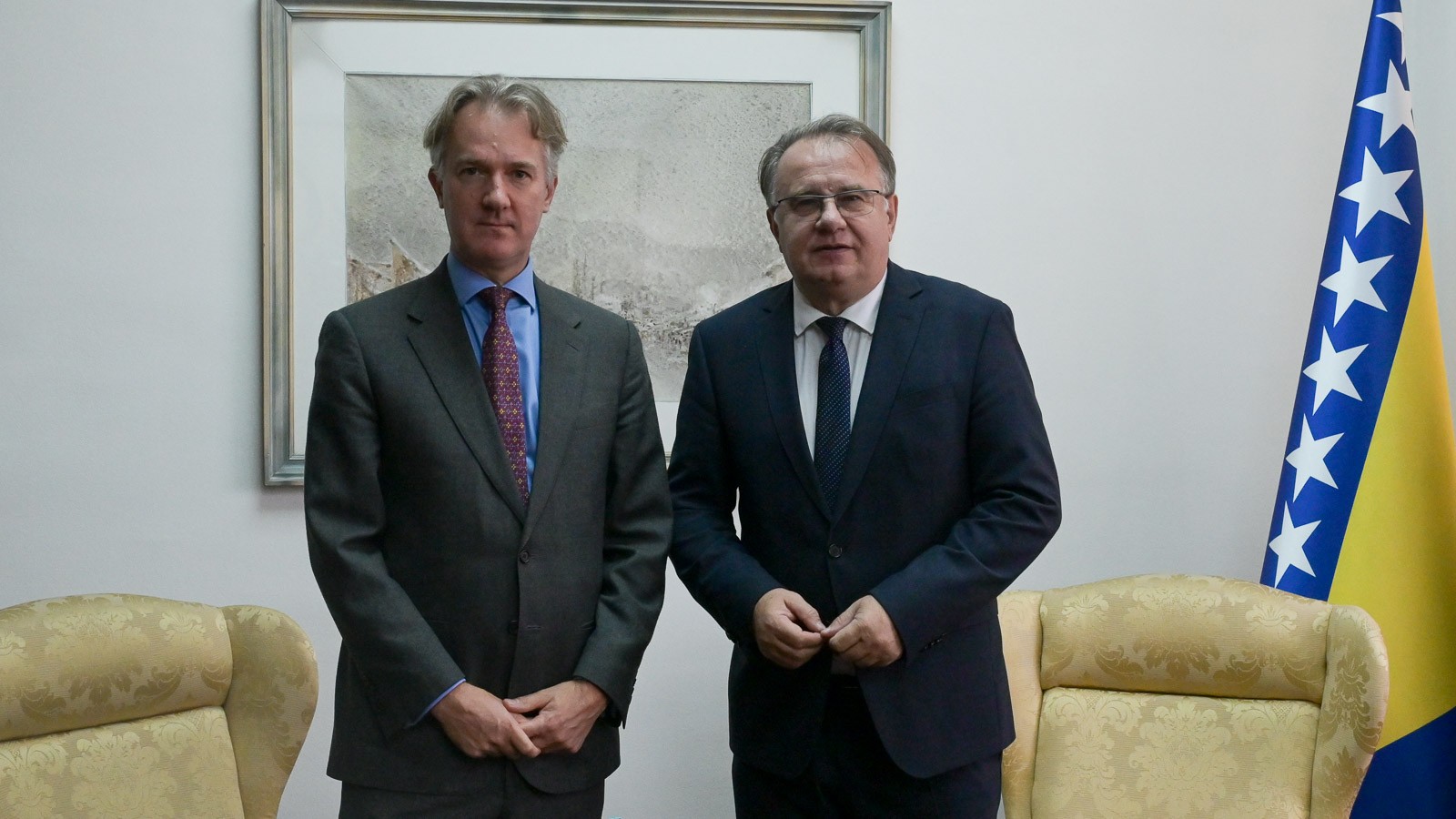 Premijer Nikšić s britanskim ambasadorom Reillyem: O unapređenju saradnje s fokusom na energetski sektor i putnu infrastrukturu