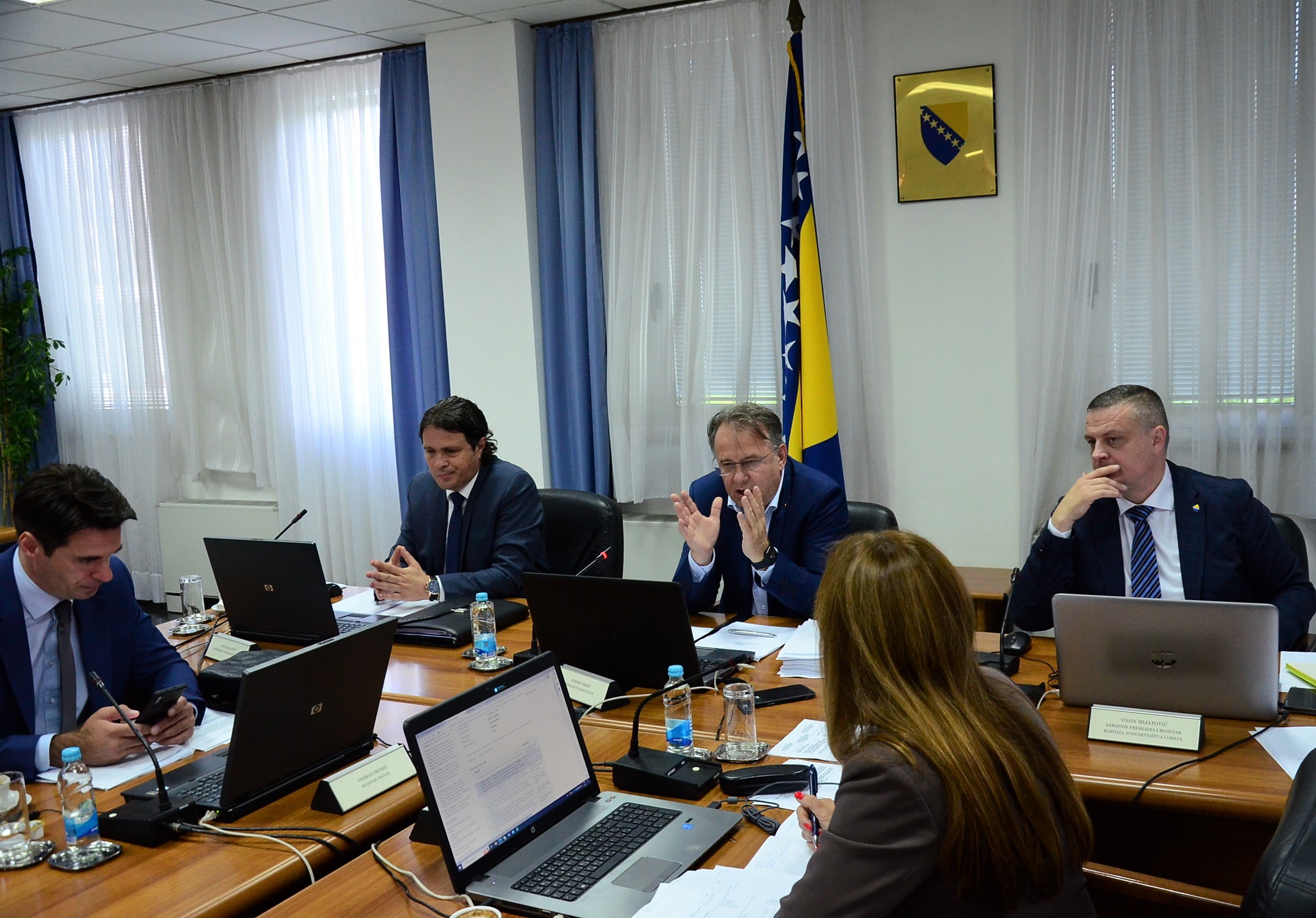 Podržane aktivnosti zakonskog zastupnika privrednog društva Zrak