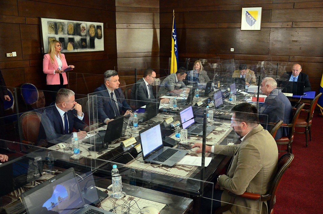 Federalnom ministarstvu prostornog uređenja odobrena tri programa utroška sredstava u vrijednosti od skoro 12 miliona KM