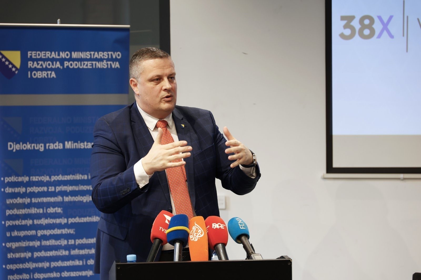Ministar Mijatović: Osigurali smo više od pet miliona KM direktnih benefita za domaće start-upe i rast na globalnoj rang-listi