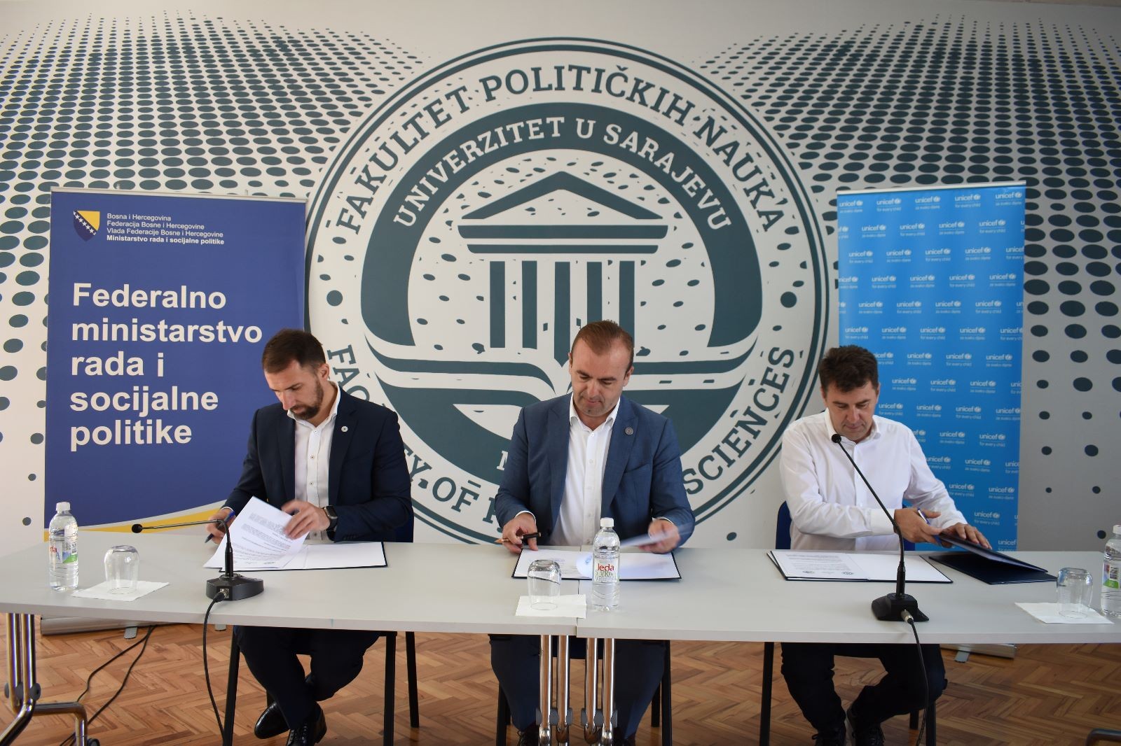 Potpisan Sporazum o saradnji i jačanju institucionalnih kapaciteta ustanova socijalne zaštite i supervizije pomažućih profesija